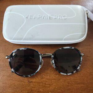 Olivia sunglasses and case